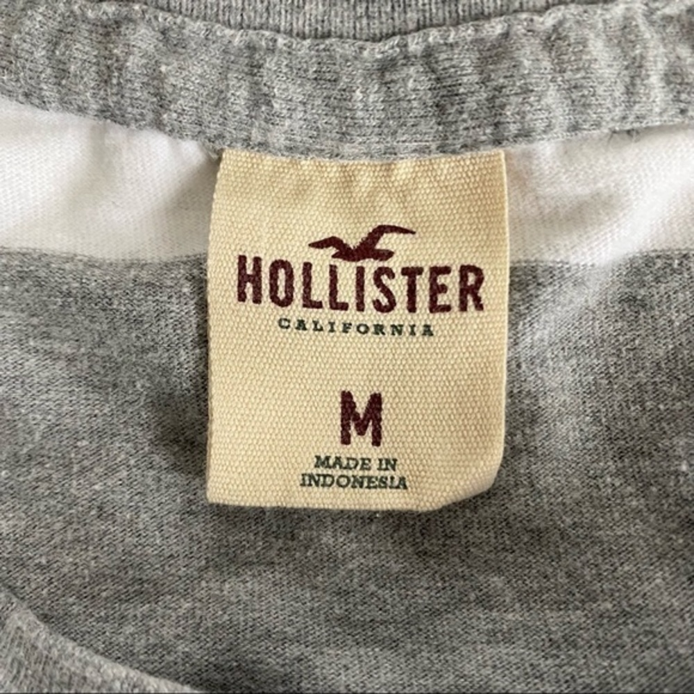 Hollister Gray w/White Stripes Short Sleeve Tee Sz M - Picture 3 of 3